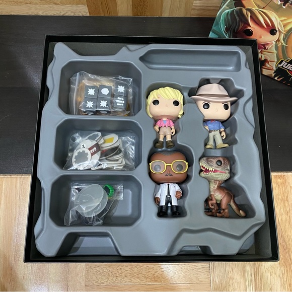FUNKO POP Funkoverse Strategy Game: Jurassic Park 4 pack 100 World Board Game - Picture 4 of 9